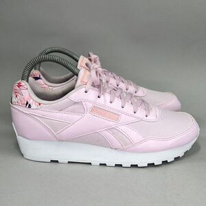 Reebok Women's Size 7 Classic Leather Sneakers